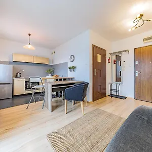 Apartament Przytulne Z Balkonem I Bezpłatnym Parkingiem, Gdańsk